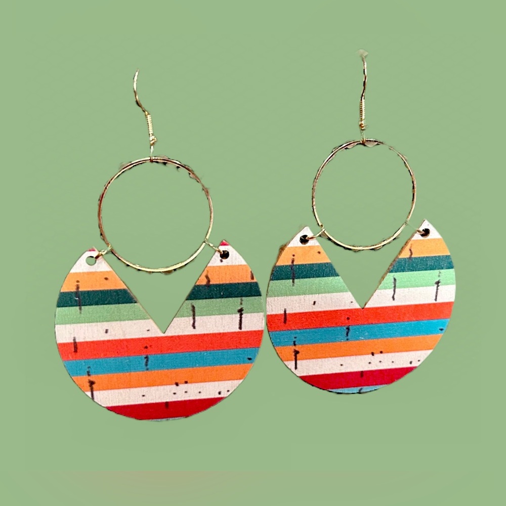 NEW Gorgeous Colorful Striped Wood Fashion Earrings with Gold Hoops, Lightweight - Picture 4 of 7